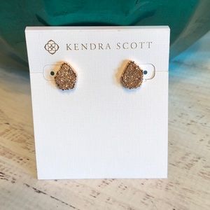 Kendra Scott Tessa earrings in rose gold drusy